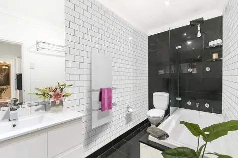 Glazen handdoekverwarmer voor moderne badkamers
